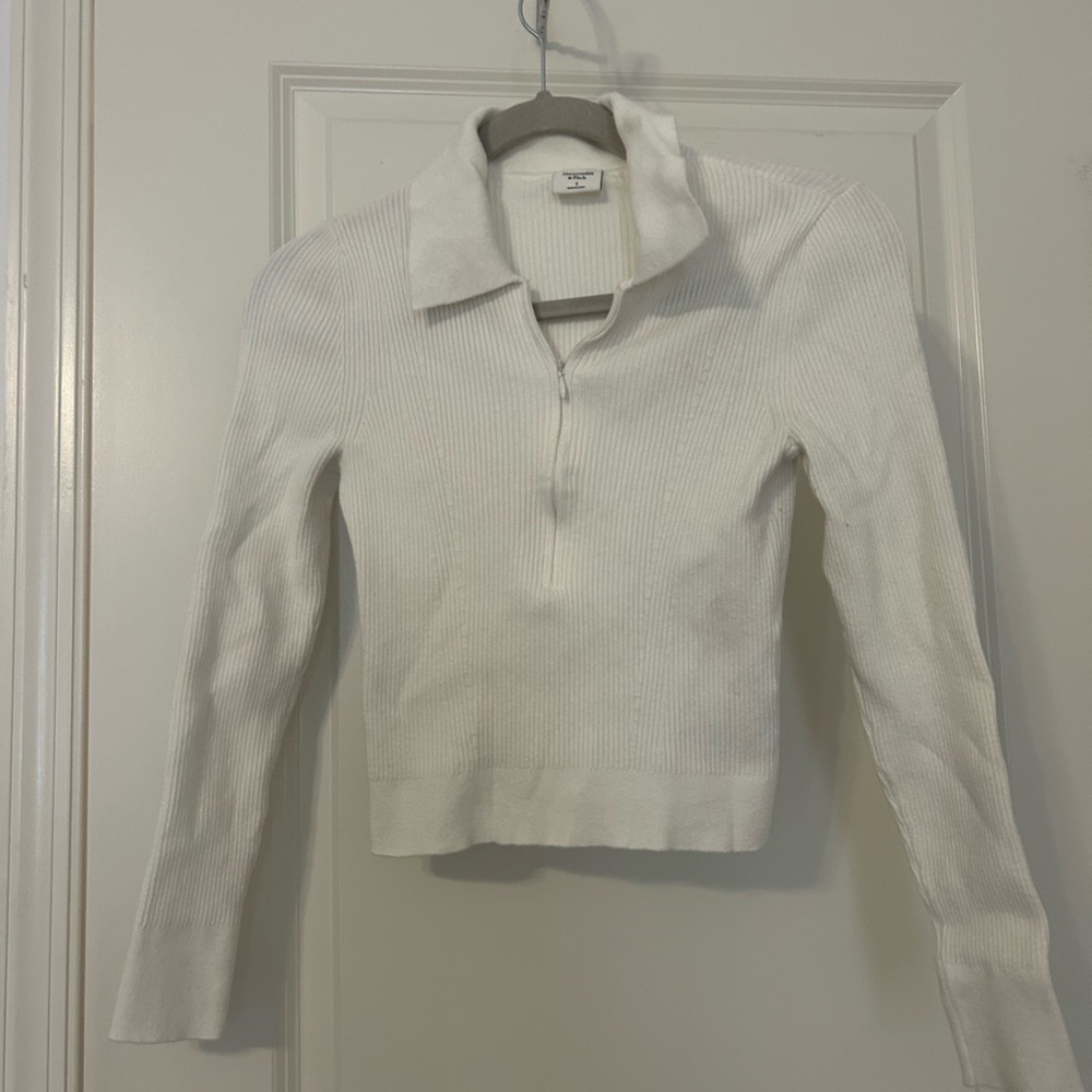 Abercrombie & Fitch White Ribbed Zip-Up Sweatshirt